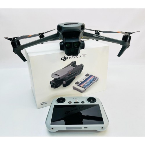 Квадрокоптер DJI Mavic 3 Pro в Волжском с пультом DJI RC