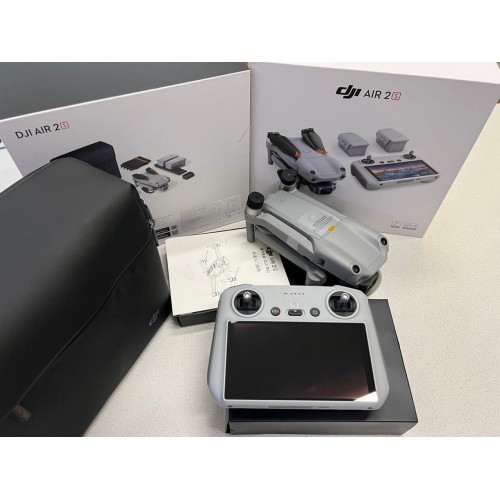 Квадрокоптер DJI AIR 2S Fly More Combo (пульт DJI RC с экраном) в Волжском