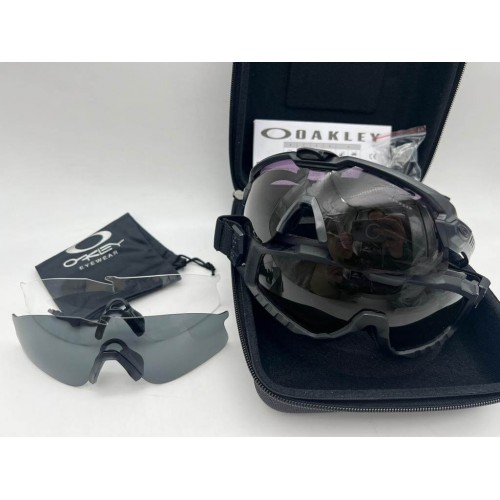 Тактические ударопрочные очки OAKLEY в Волжском